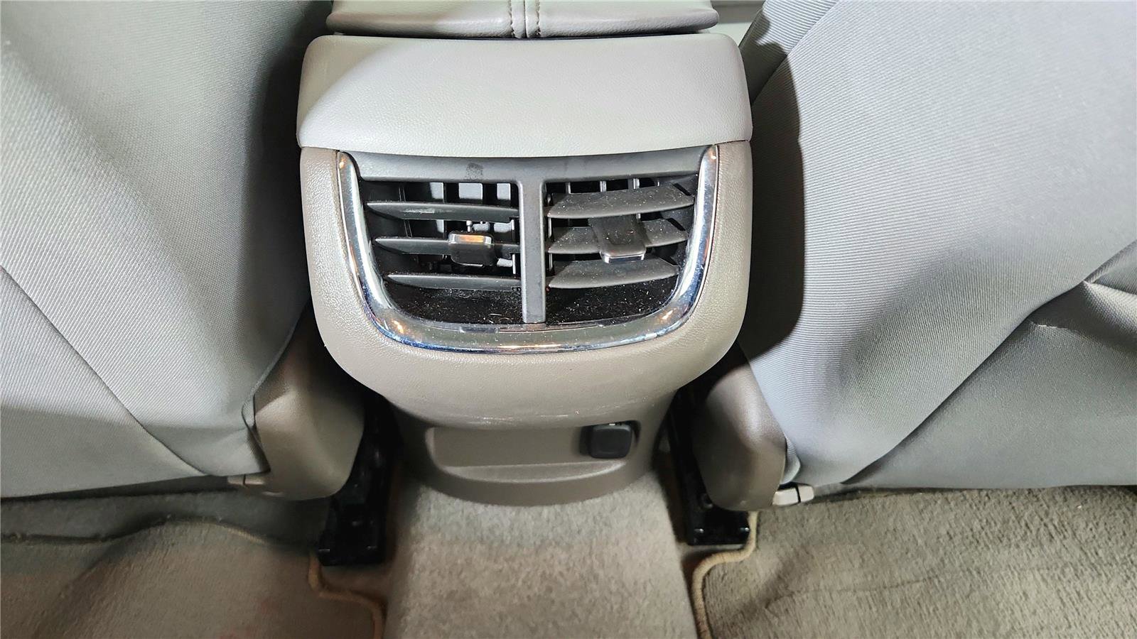 Used 2024 Chevrolet Malibu LT FWD image 14