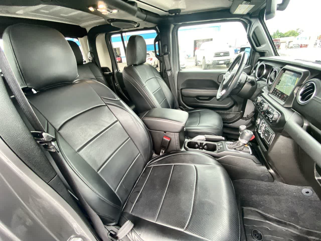 Used 2021 Jeep Gladiator Overland w/ Popular Equipment Package AWD/4WD image 24