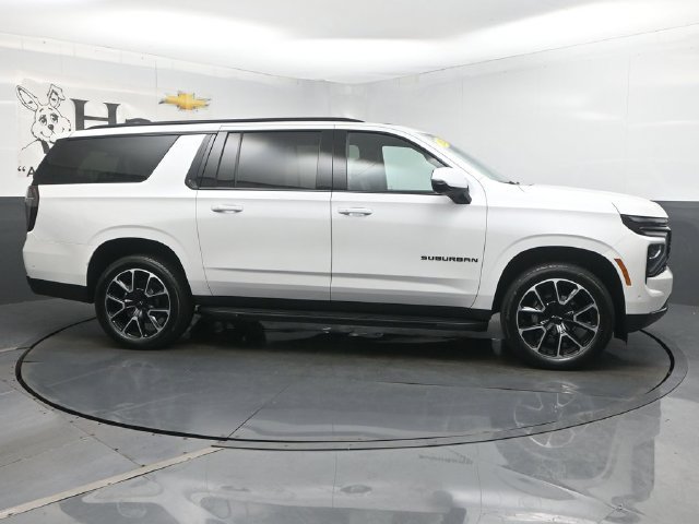 Used 2025 Chevrolet Suburban RST w/ Comfort Package AWD/4WD image 54