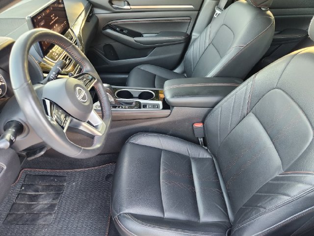 Used 2023 Nissan Altima 2.0 SR FWD image 13