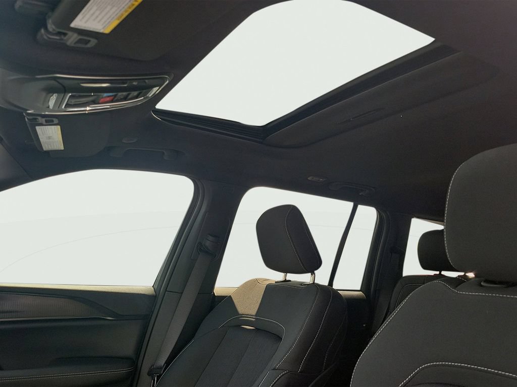 New 2026 Jeep Grand Cherokee Laredo X RWD image 30