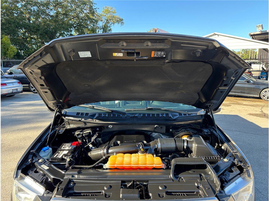 Used 2017 Ford F150 Platinum w/ Equipment Group 701A Luxury image 50