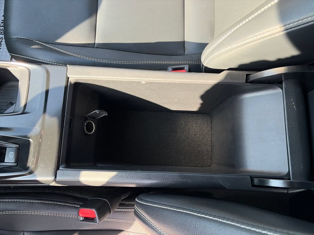 Used 2025 Toyota Camry SE FWD image 25