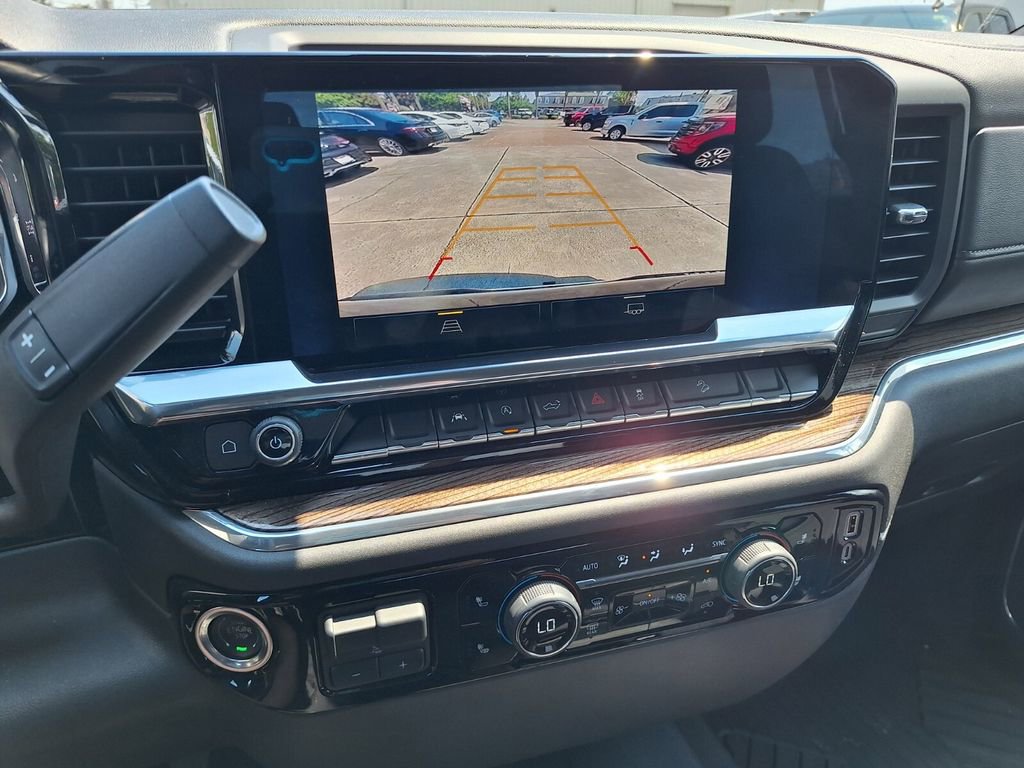Used 2025 Chevrolet Silverado 1500 LT image 18