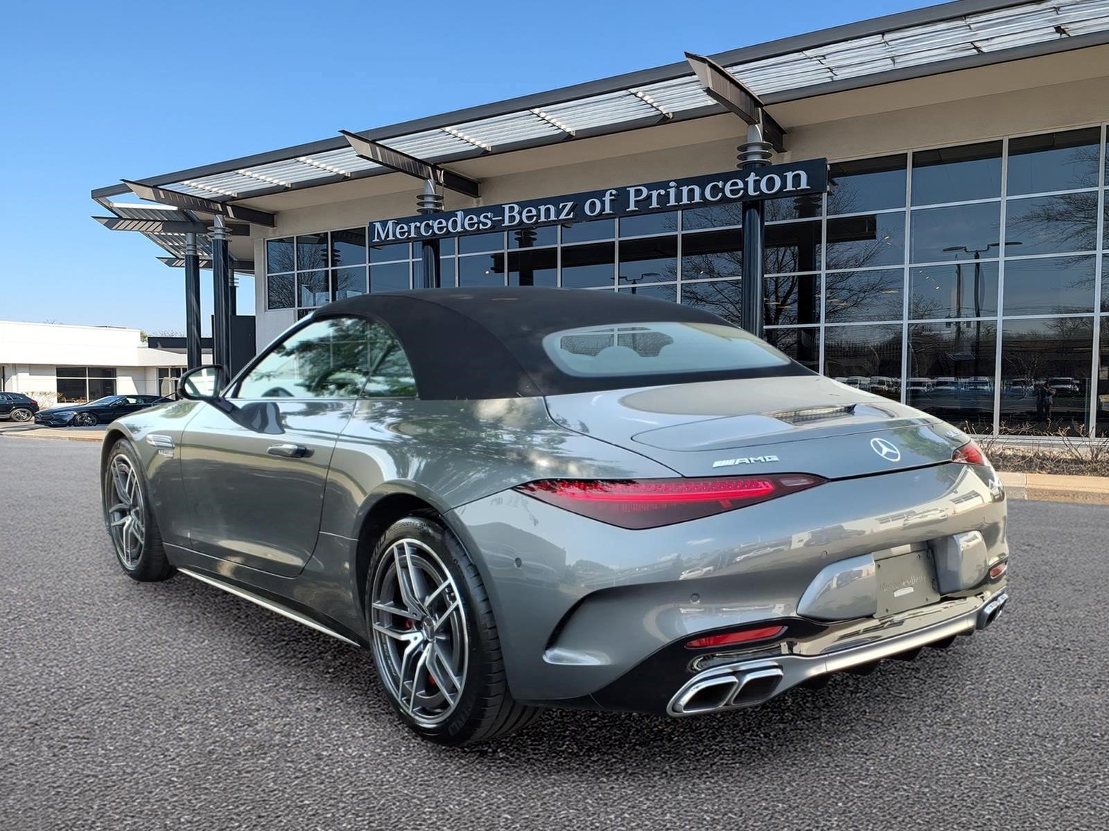 Certified 2022 Mercedes-Benz SL 55 AMG 4MATIC image 5