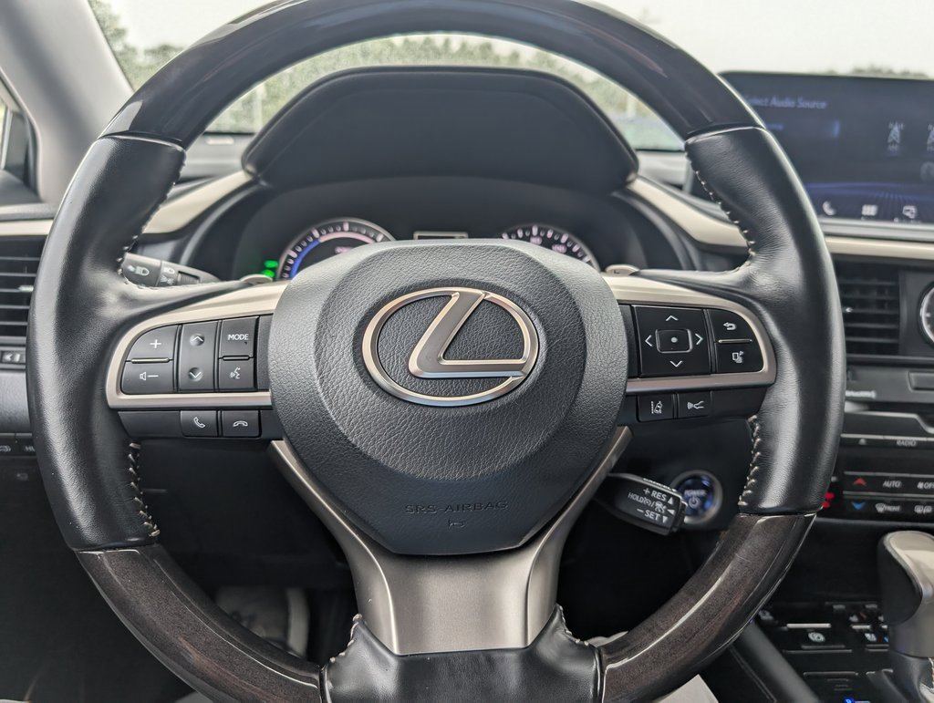 Used 2022 Lexus RX 450hL Luxury image 28