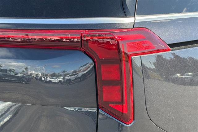 New 2026 Kia Carnival FWD image 34