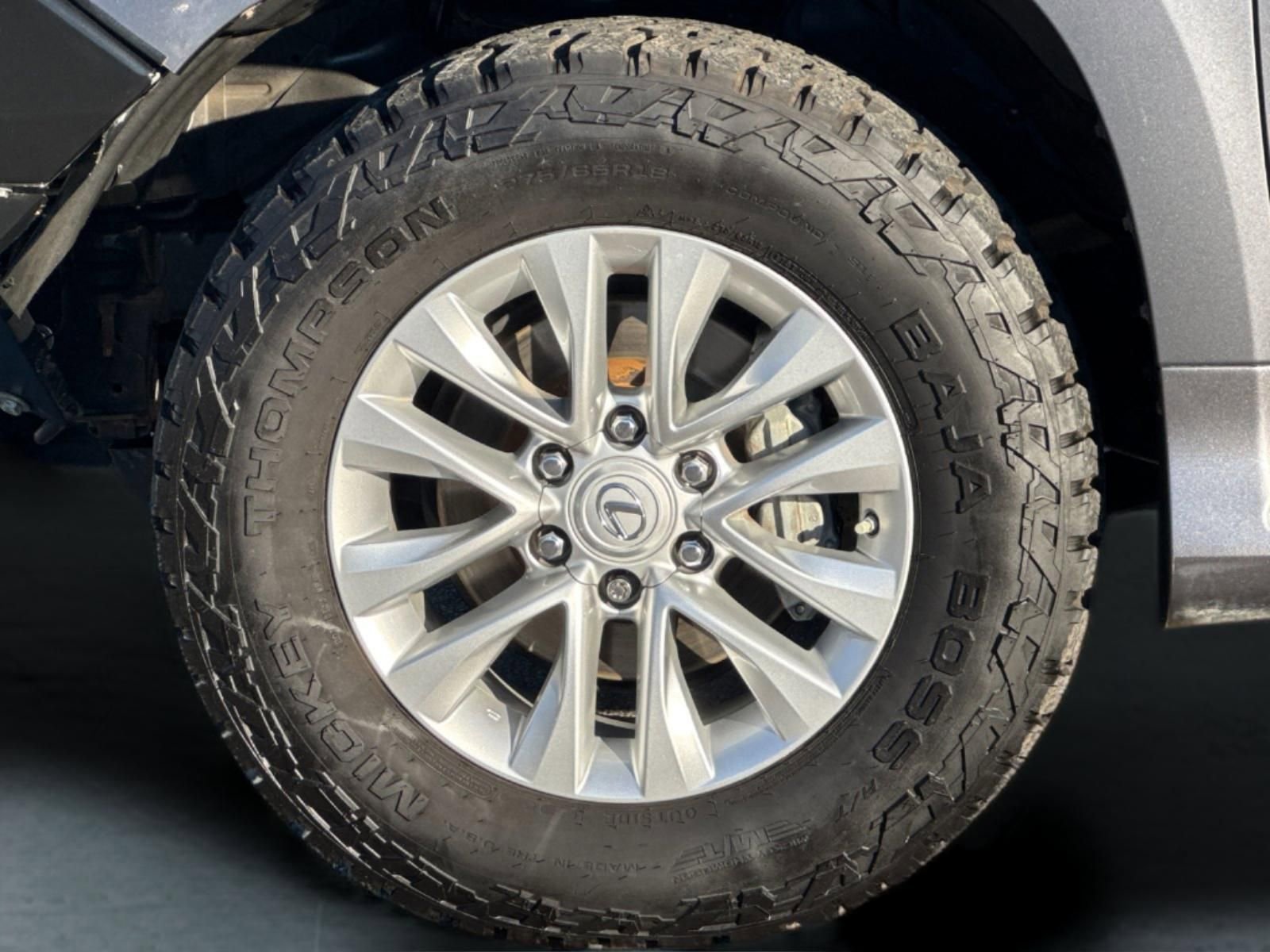 Used 2019 Lexus GX 460 Premium w/ Premium Package image 27