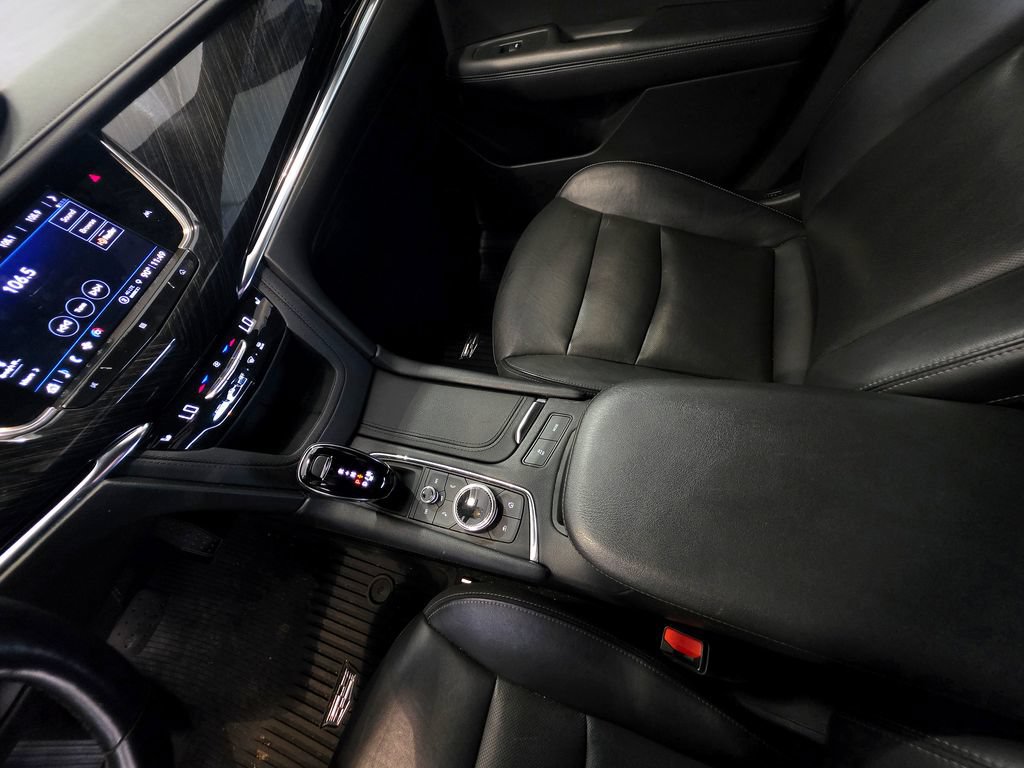 Used 2021 Cadillac XT6 Premium Luxury FWD image 37