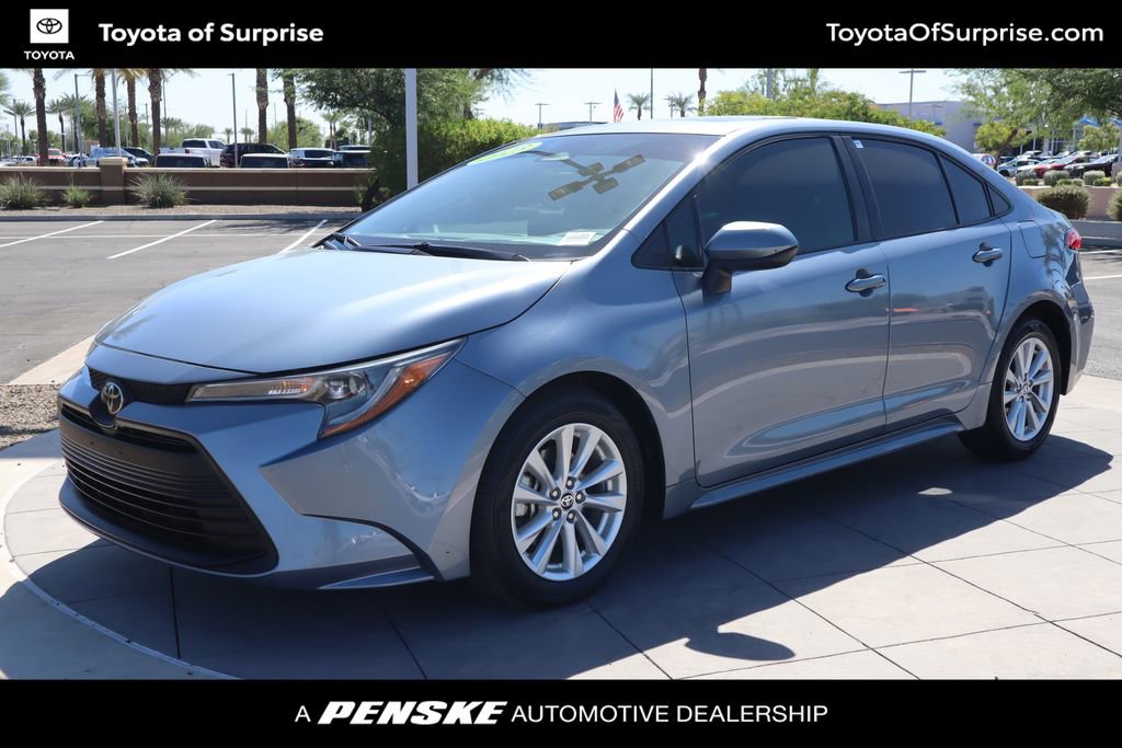 Certified 2023 Toyota Corolla LE image 1