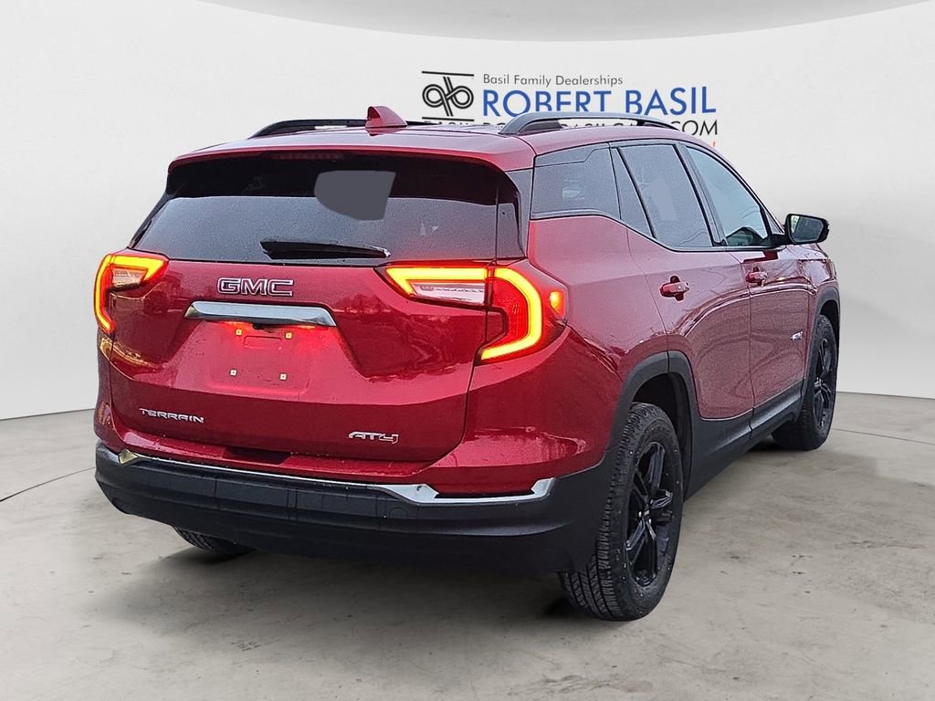 Used 2023 GMC Terrain AT4 image 5