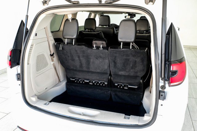 Used 2022 Chrysler Pacifica Limited FWD image 51