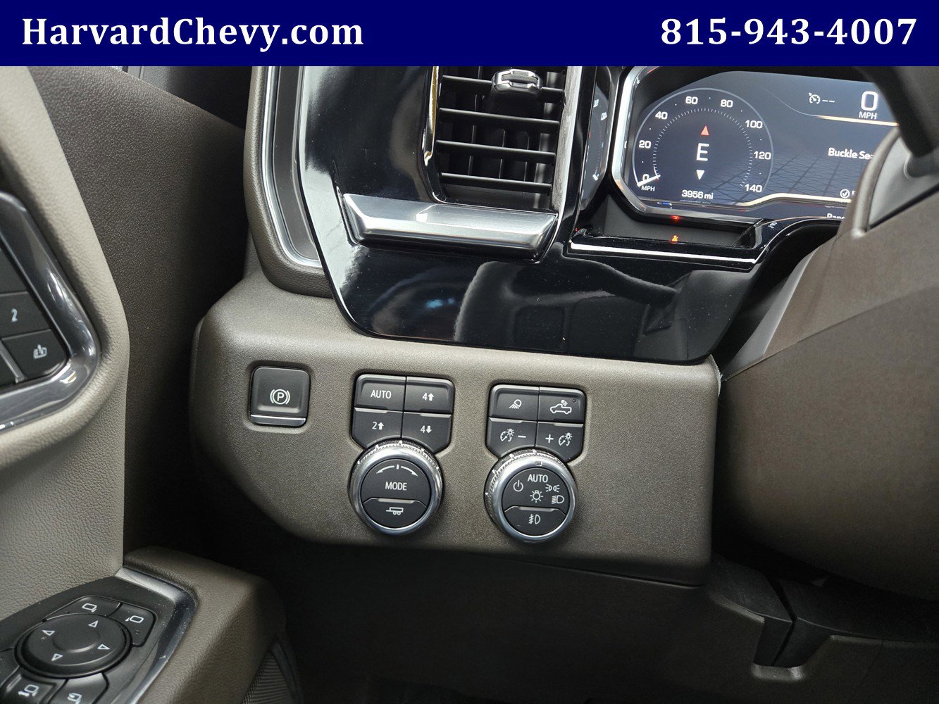 Used 2024 GMC Sierra 3500 SLT w/ Snow Plow Prep/Camper Package image 22