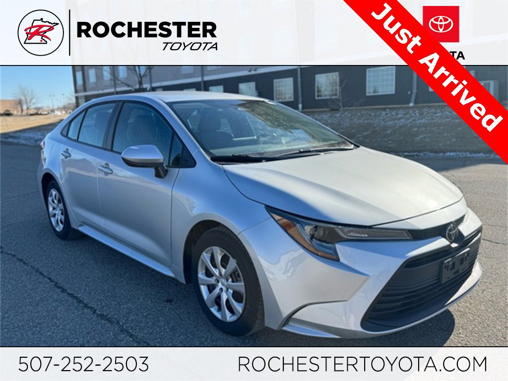 Certified 2025 Toyota Corolla LE image 1