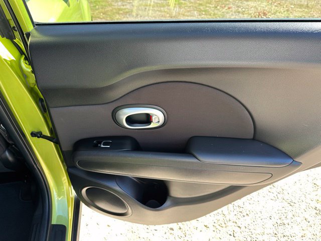 Used 2018 Kia Soul + FWD image 20