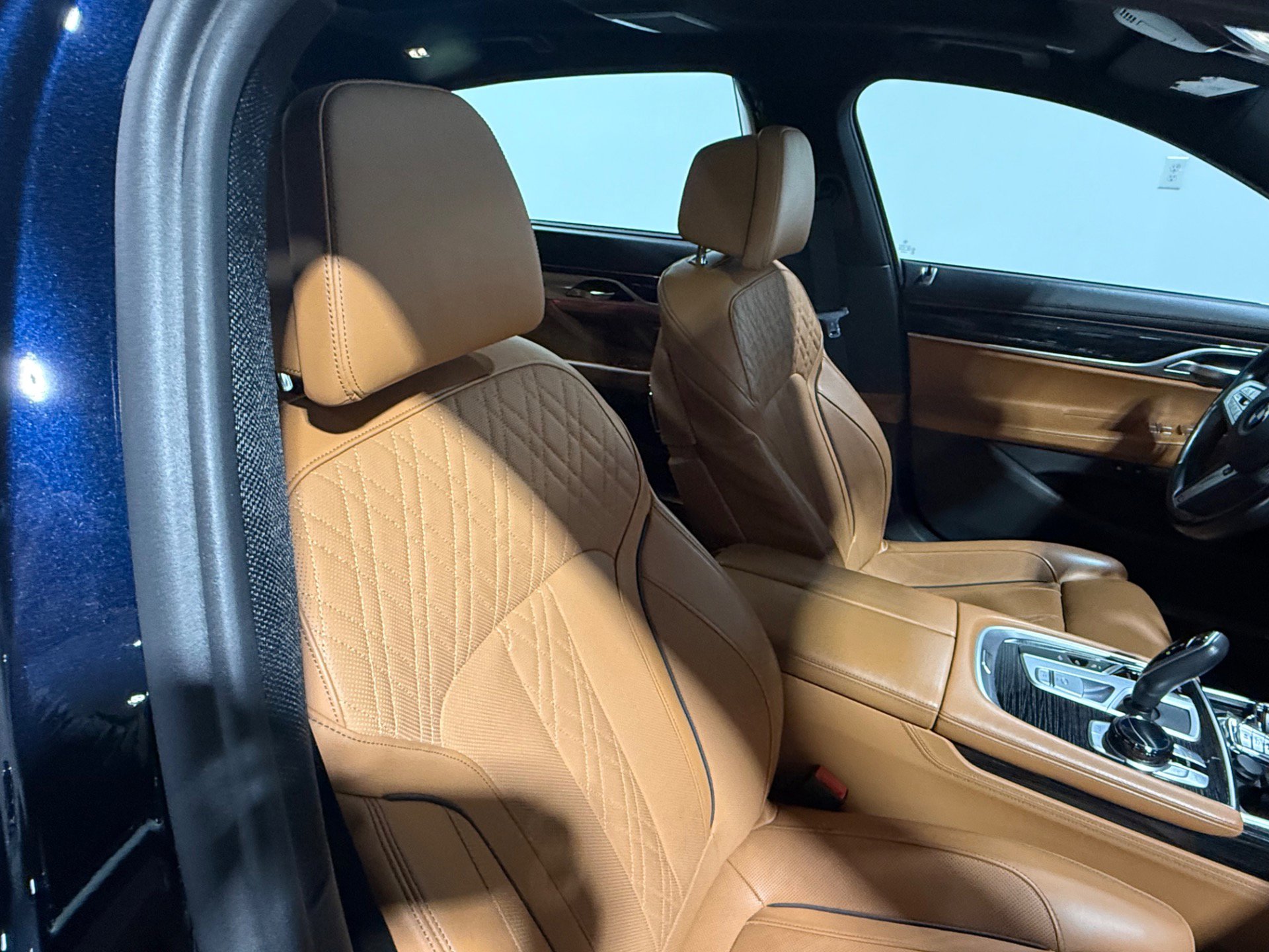 Used 2022 BMW 740i xDrive w/ M Sport Package image 66