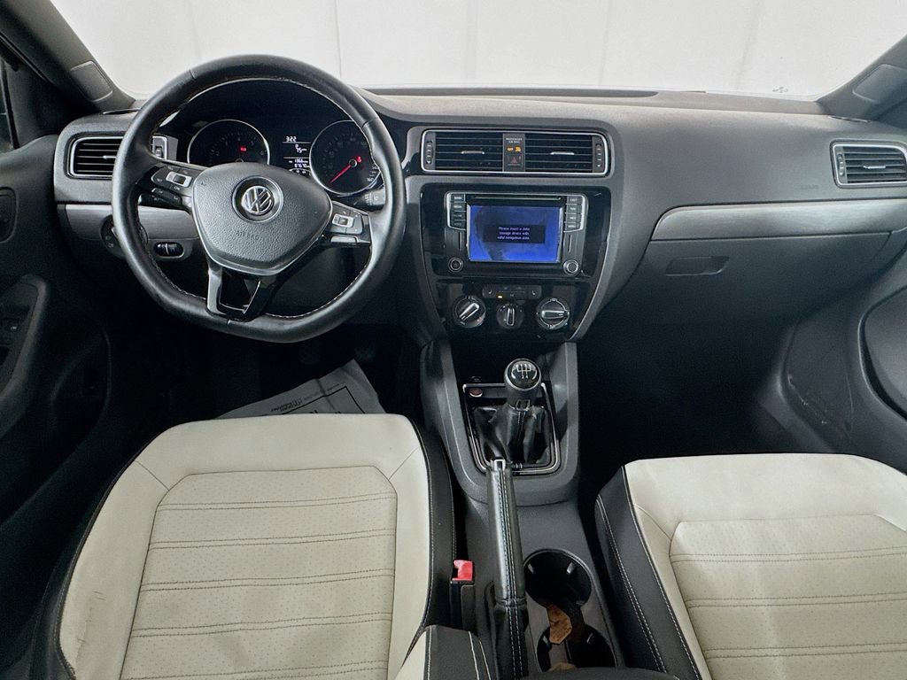 Used 2016 Volkswagen Jetta Sport image 25