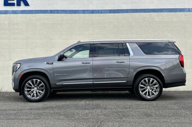 Certified 2021 GMC Yukon XL Denali w/ Denali Premium Package AWD/4WD image 7