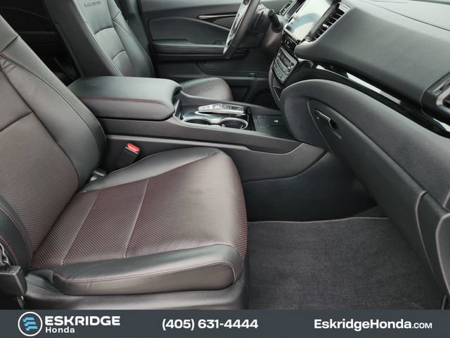Certified 2024 Honda Ridgeline Black Edition image 14