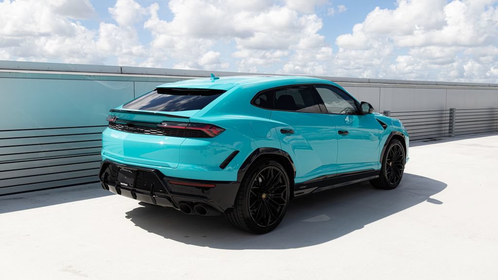 Used 2025 Lamborghini Urus SE AWD/4WD image 6