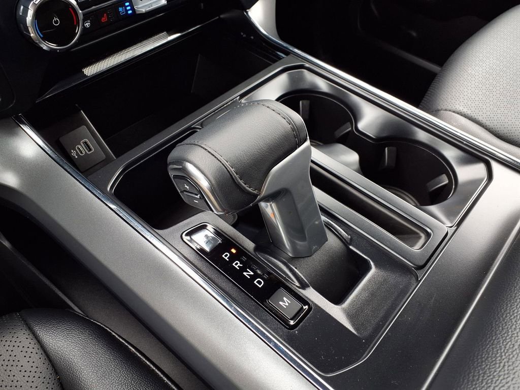 Used 2025 Ford F150 Lariat w/ Equipment Group 501A Mid image 18