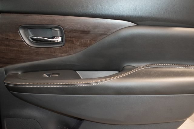 Used 2023 Nissan Murano Platinum AWD/4WD image 13