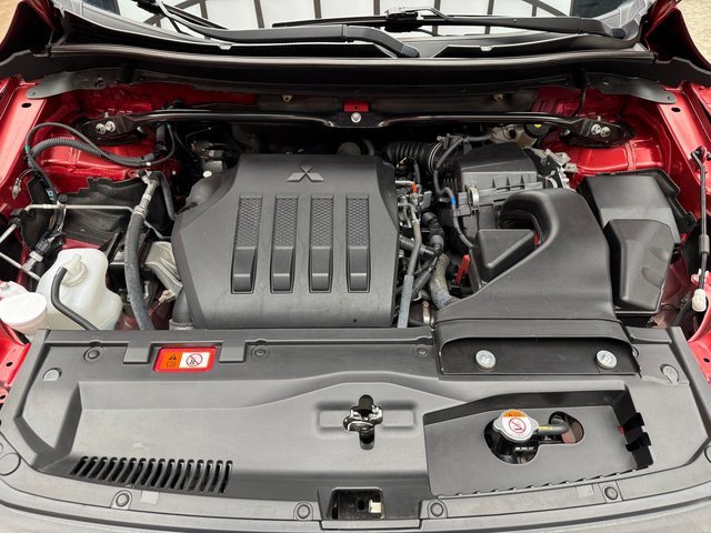 Used 2024 Mitsubishi Eclipse Cross LE image 27