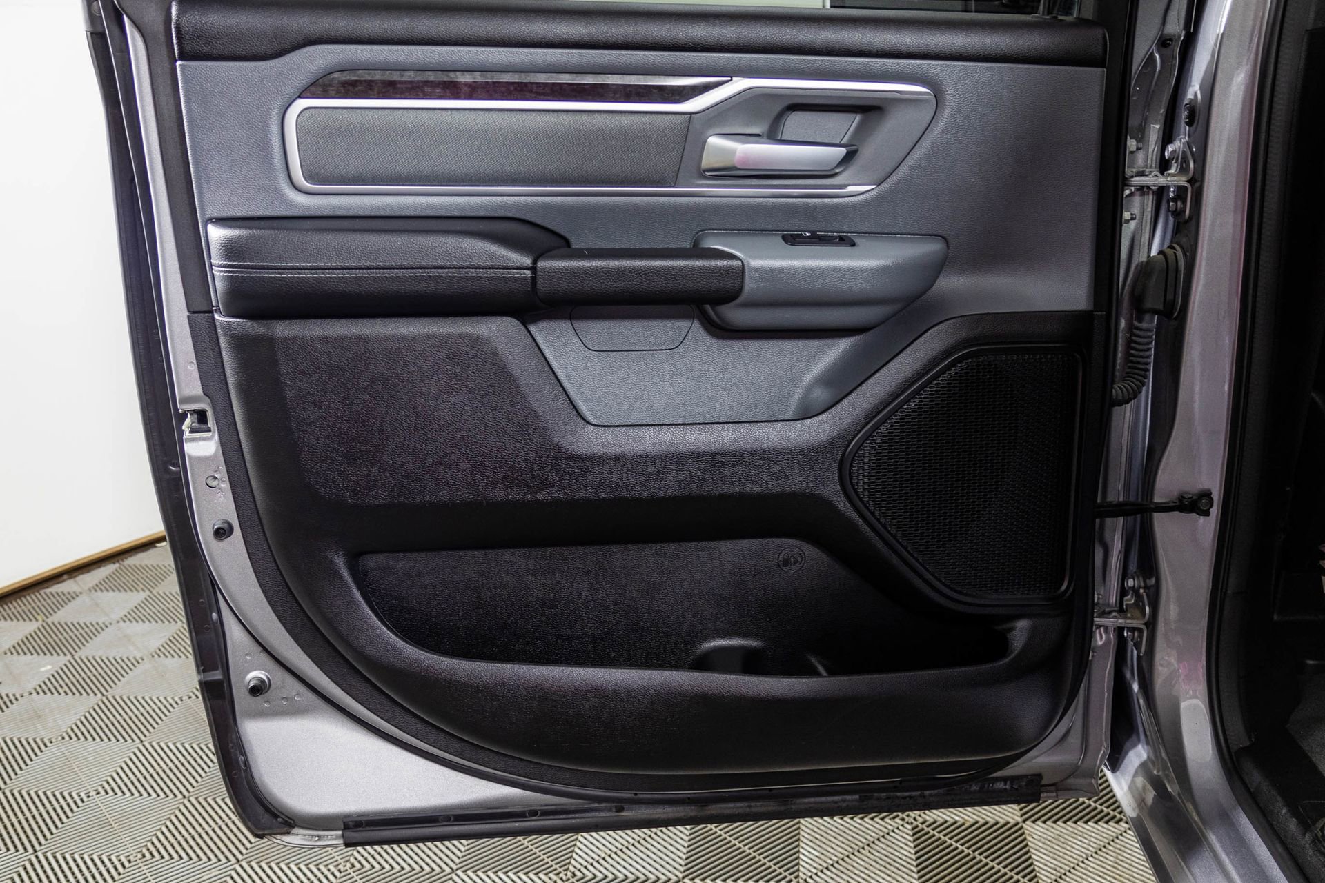 Used 2022 RAM 1500 Big Horn AWD/4WD image 37