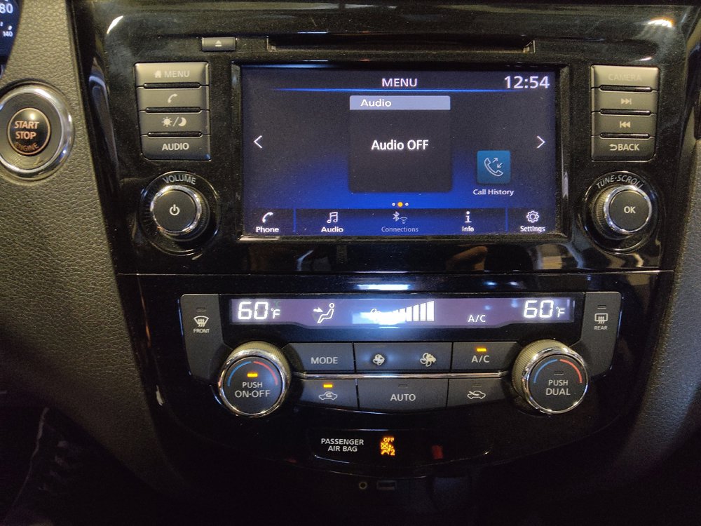 Used 2022 Nissan Rogue Sport SV w/ Technology Package FWD image 25