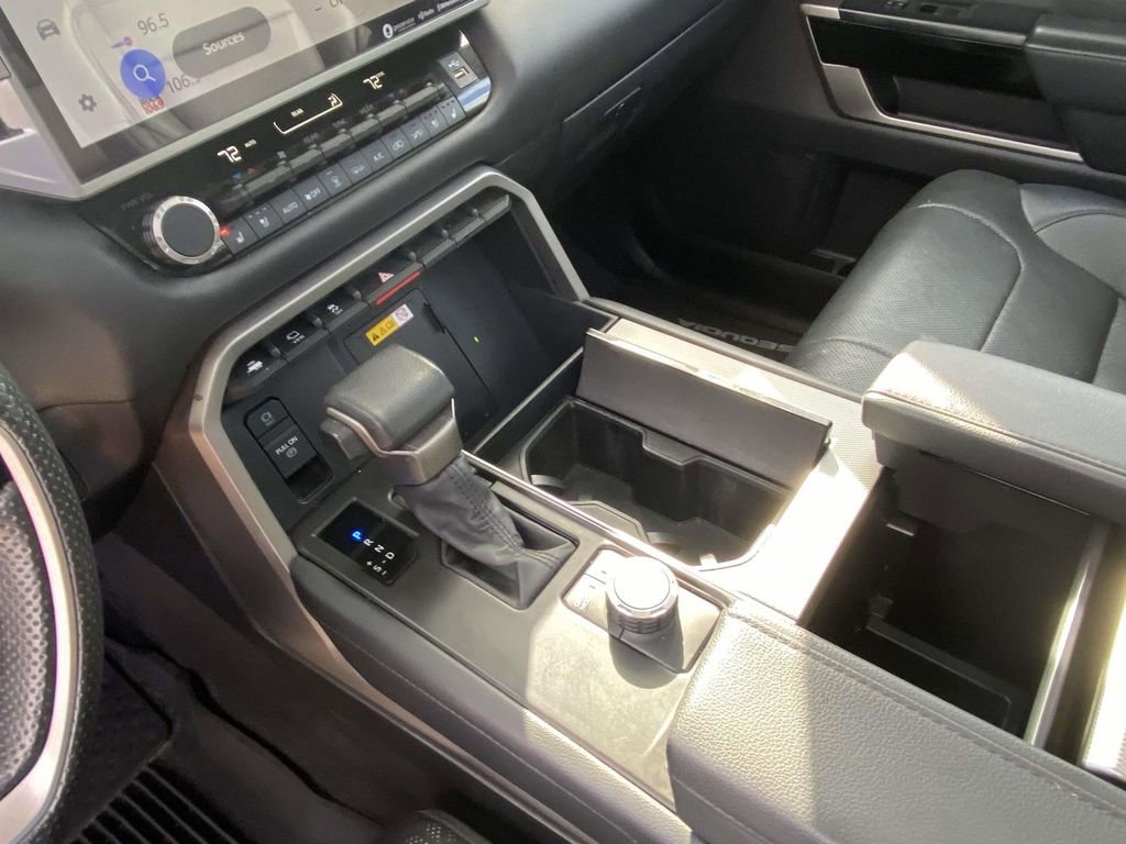 Used 2024 Toyota Sequoia Limited image 19