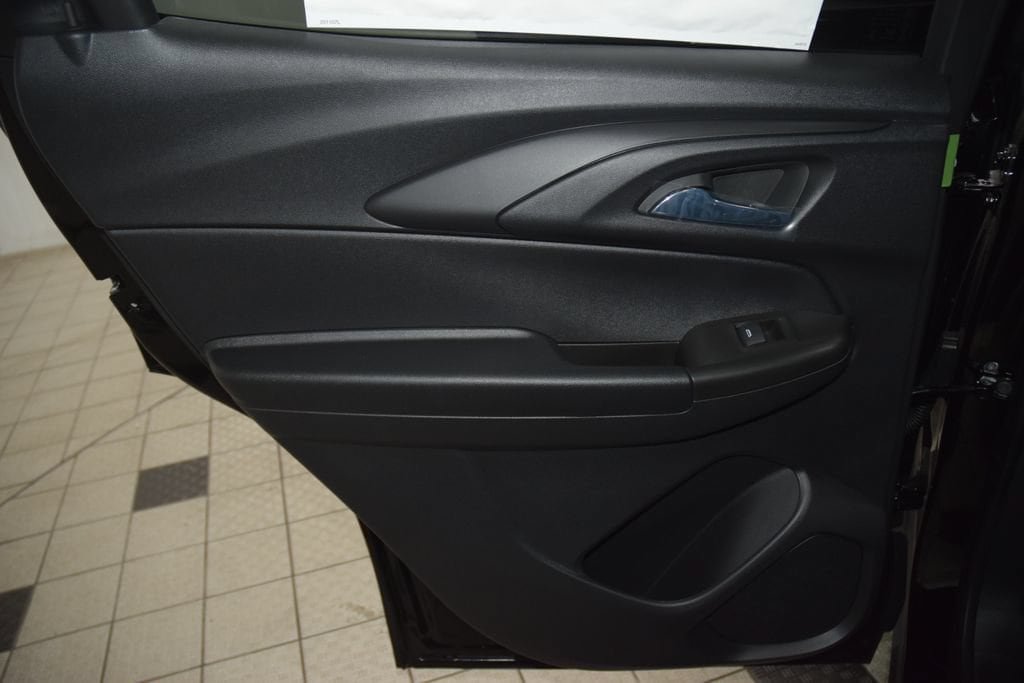 New 2026 Chevrolet TrailBlazer LT w/ Convenience Package FWD image 43
