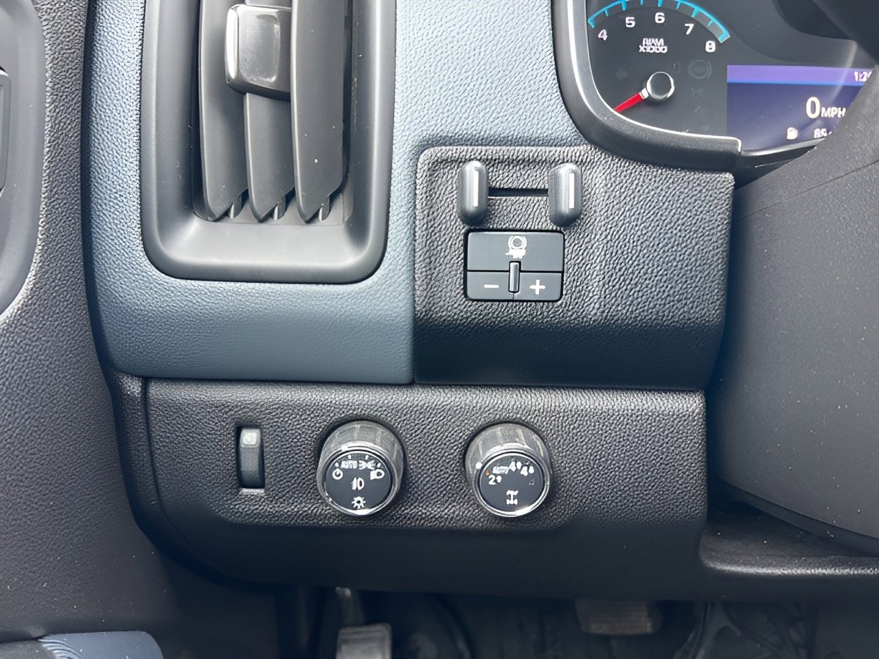 Used 2021 Chevrolet Colorado Z71 w/ Safety Package image 24