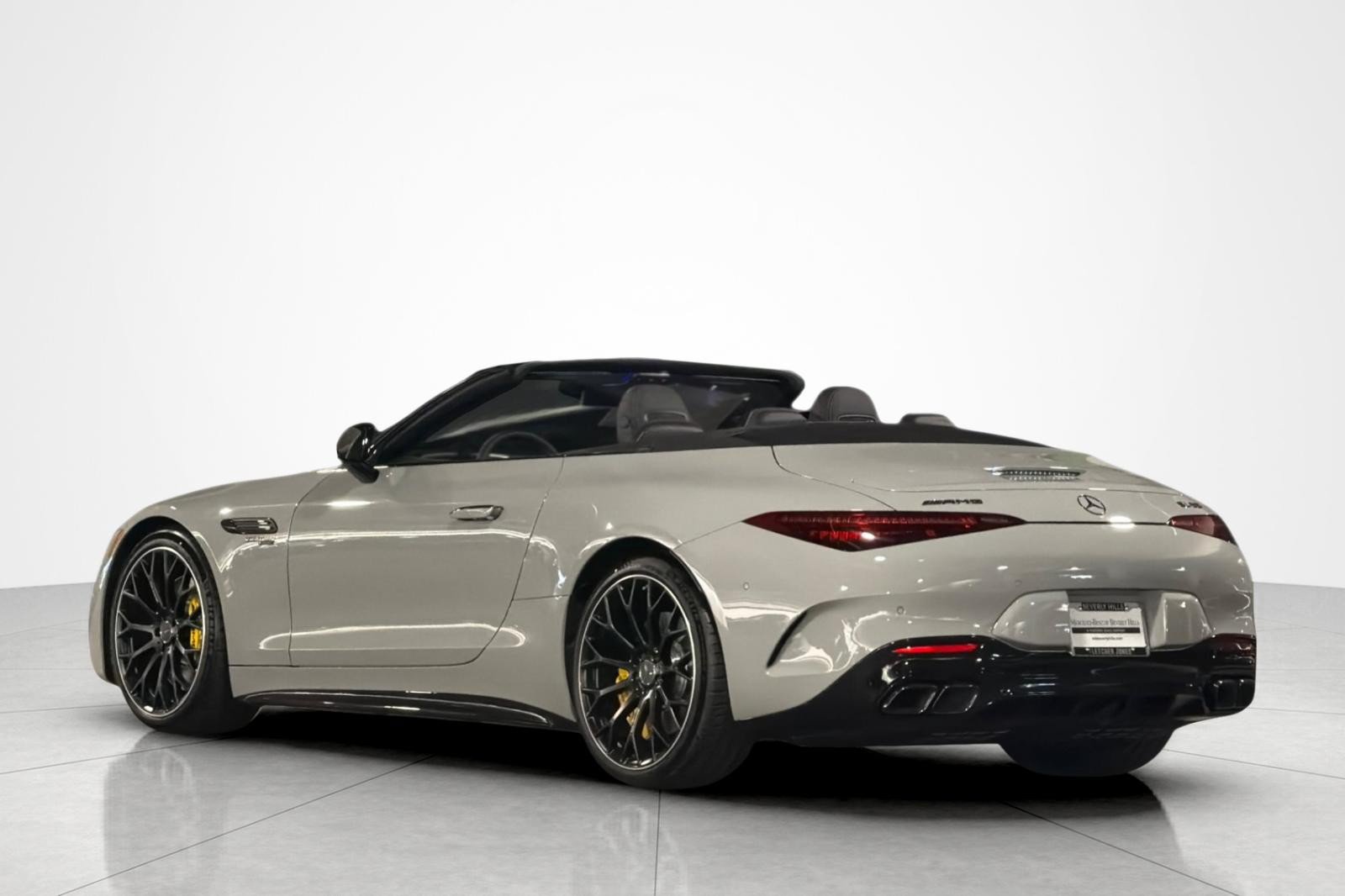 New 2027 Mercedes-Benz SL 55 AMG 4MATIC image 3