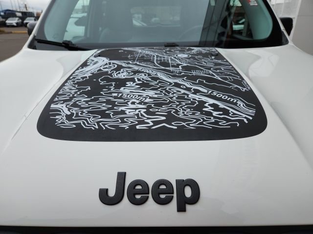 Used 2017 Jeep Renegade Trailhawk image 9