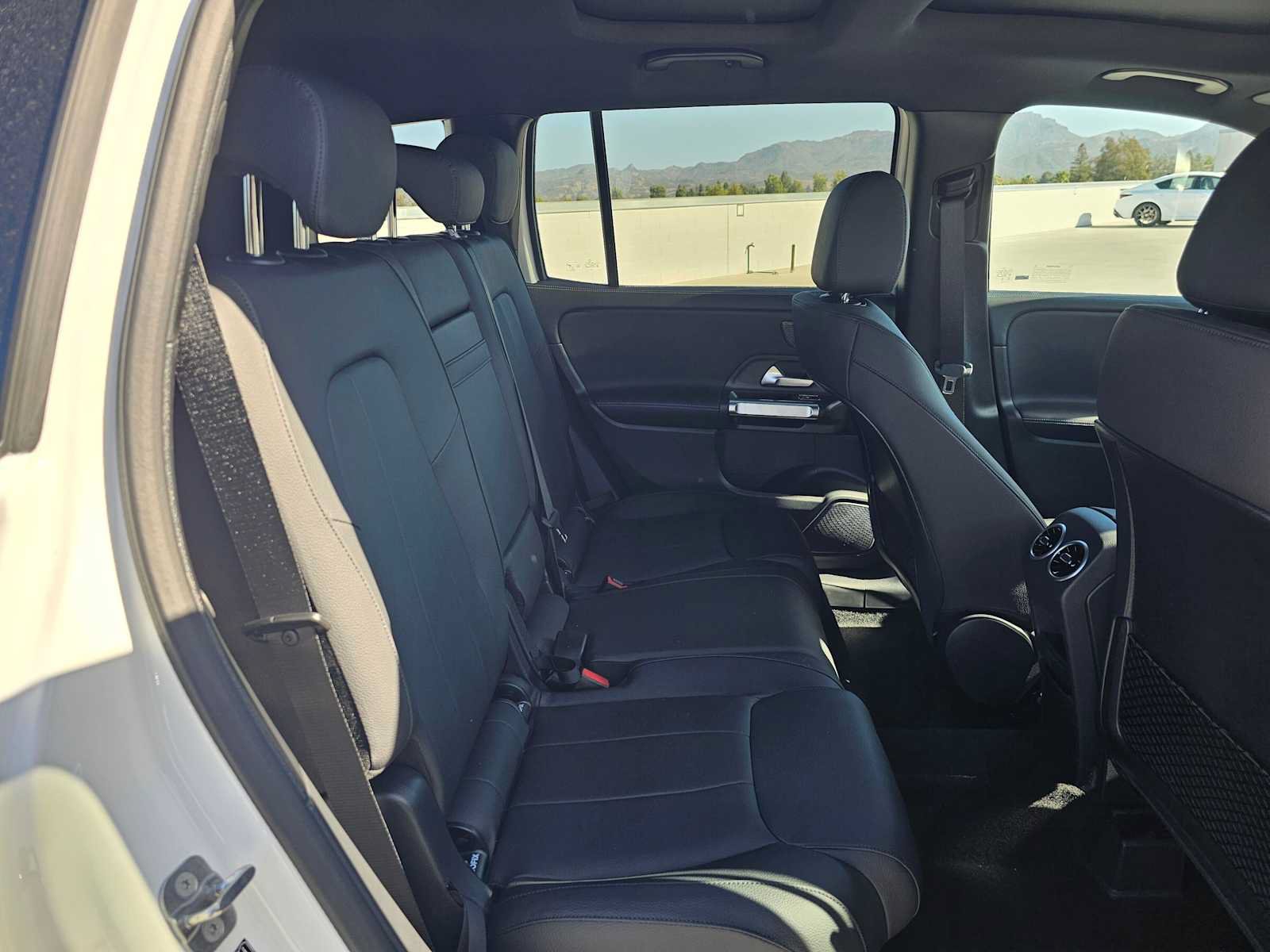 New 2026 Mercedes-Benz GLB 250 image 12