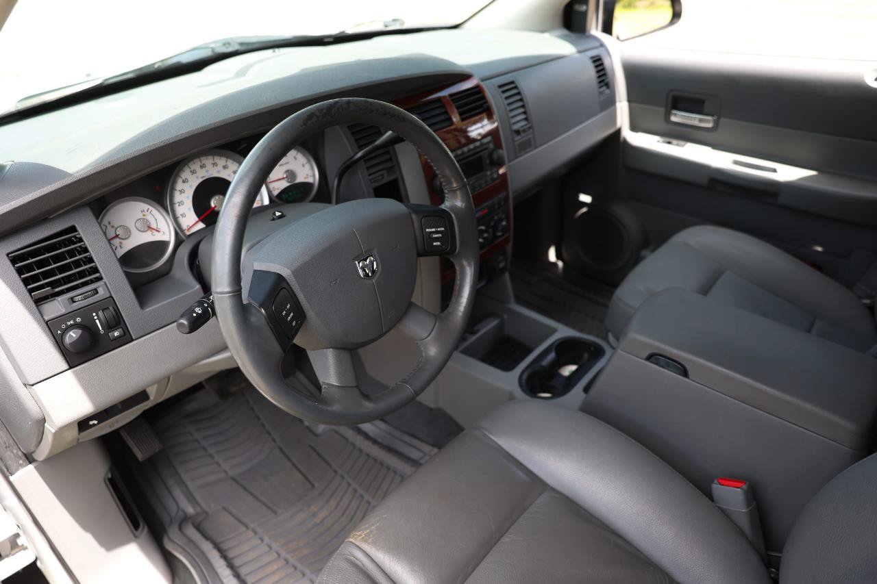 Used 2005 Dodge Durango SLT RWD image 4