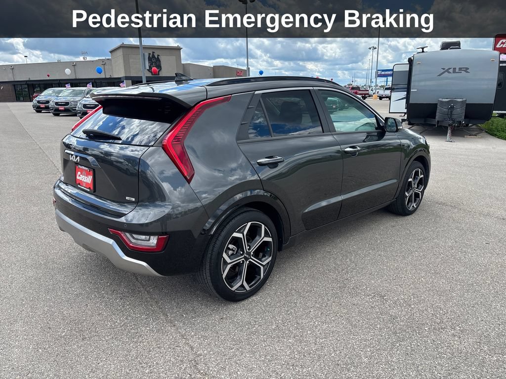 Used 2023 Kia Niro SX Touring FWD image 6