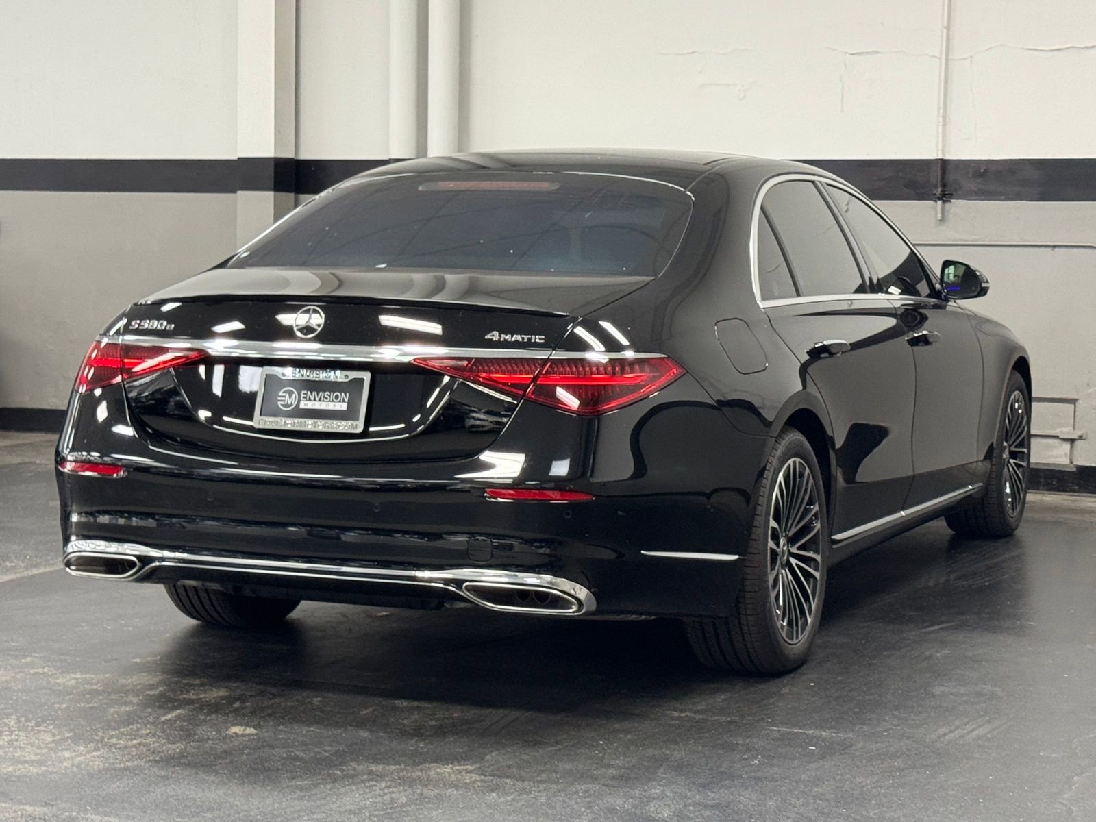 Used 2024 Mercedes-Benz S 580e 4MATIC Sedan image 11