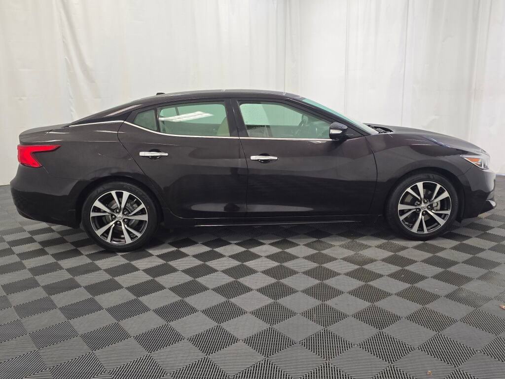 Used 2016 Nissan Maxima Platinum image 7