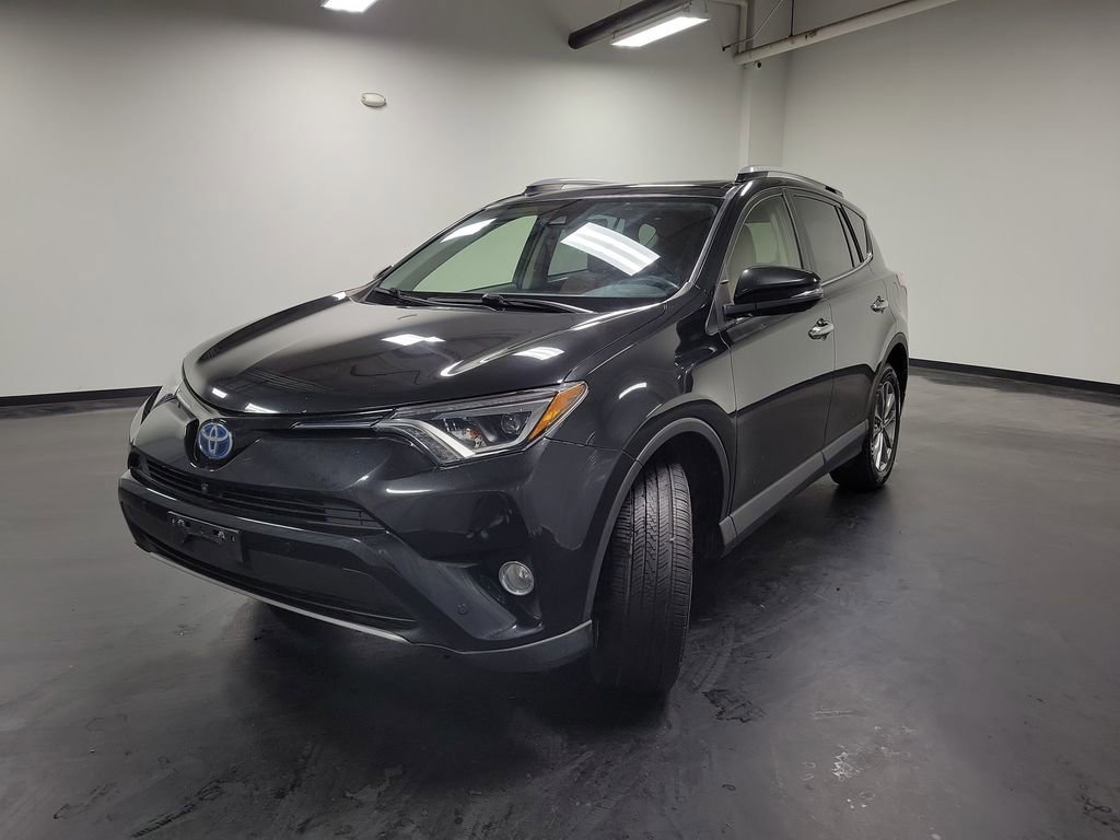 Used 2017 Toyota RAV4 Limited image 4