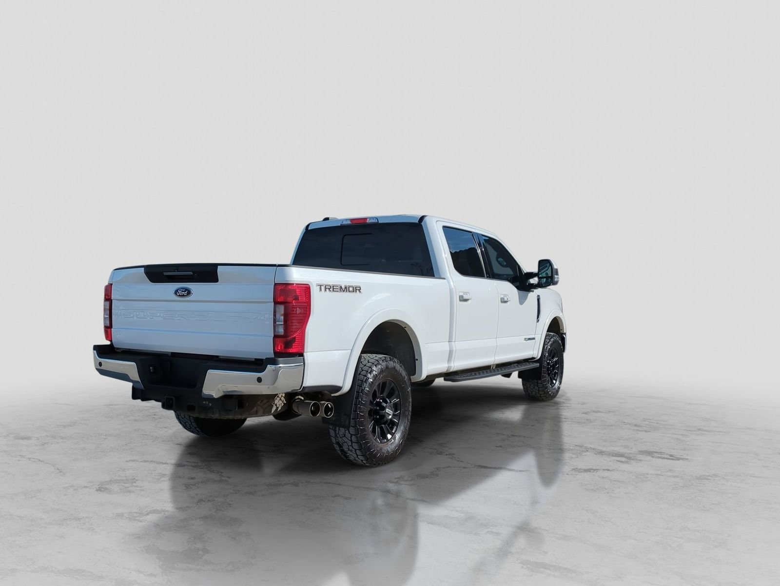 Used 2022 Ford F250 Lariat w/ Tremor Off-Road Package image 8
