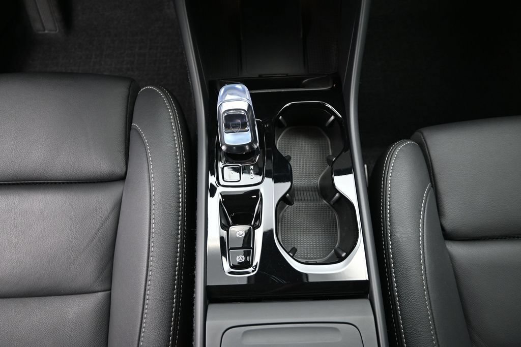 New 2026 Volvo XC40 B5 Ultra w/ Climate Package AWD/4WD image 17