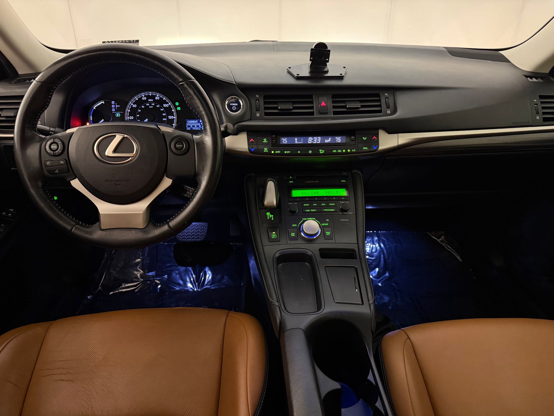 Used 2015 Lexus CT 200h FWD image 17