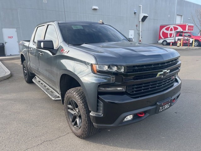 Used 2019 Chevrolet Silverado 1500 LT Trail Boss w/ Convenience Package image 3