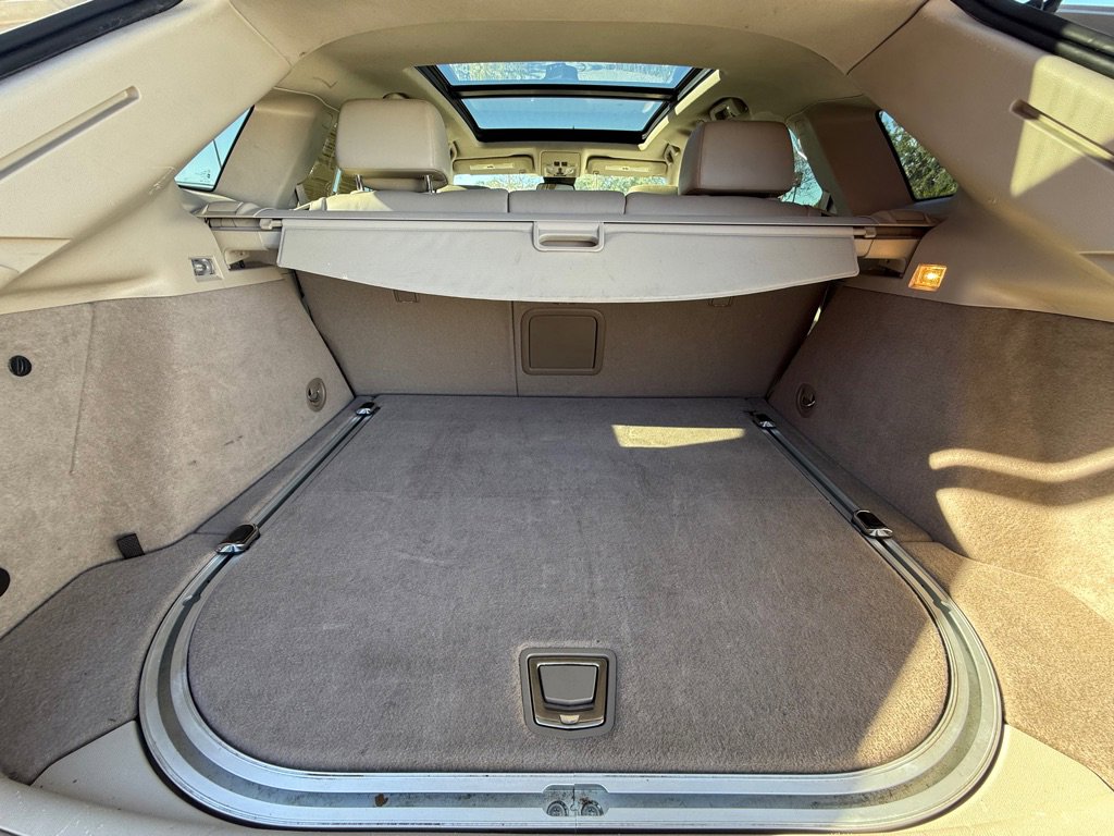 Used 2010 Cadillac SRX Luxury image 12