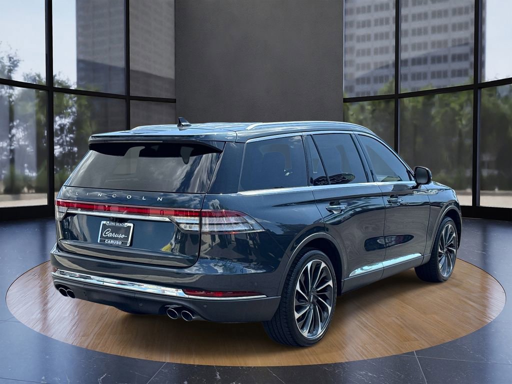 Used 2023 Lincoln Aviator Reserve w/ Equipment Group 201A image 3