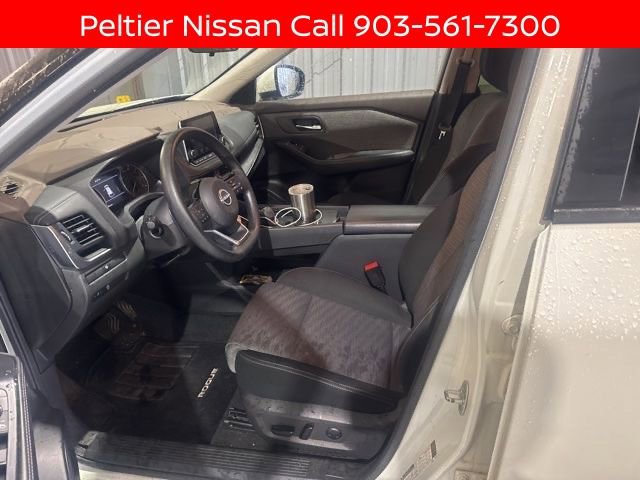 Certified 2023 Nissan Rogue SV FWD image 9