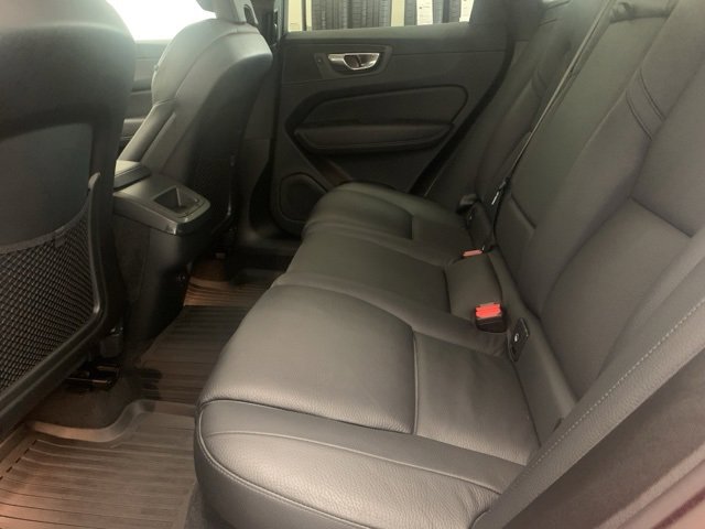 Certified 2023 Volvo XC60 B5 Plus image 8