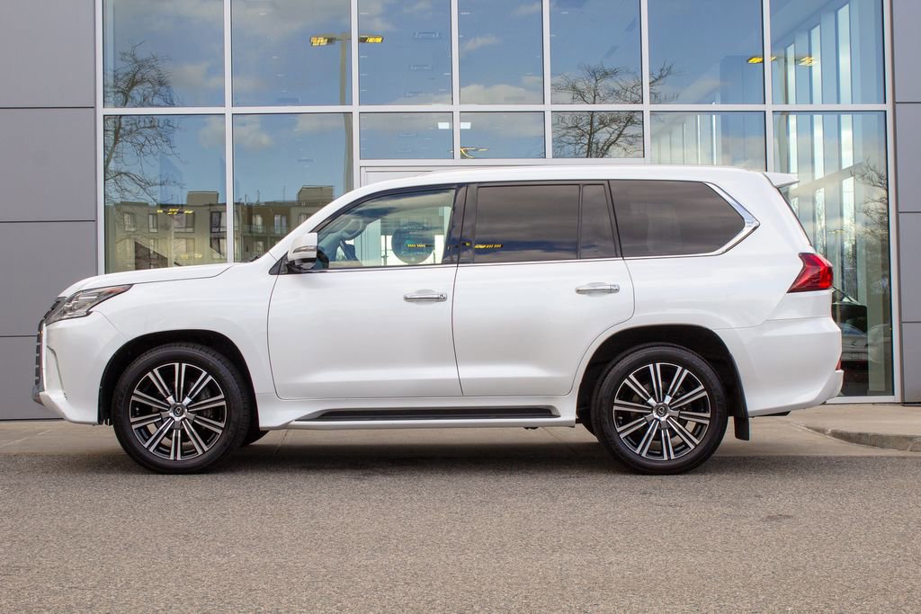 Used 2021 Lexus LX 570 4WD w/ Luxury Package image 7
