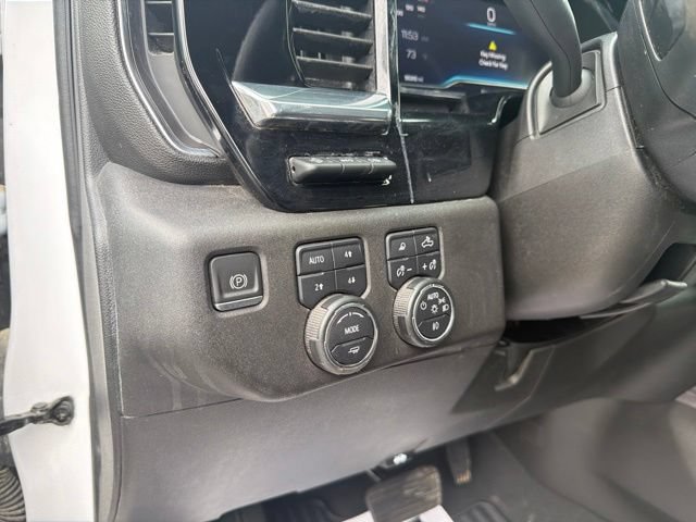 Used 2024 Chevrolet Silverado 2500 LTZ w/ LTZ Convenience Package AWD/4WD image 17